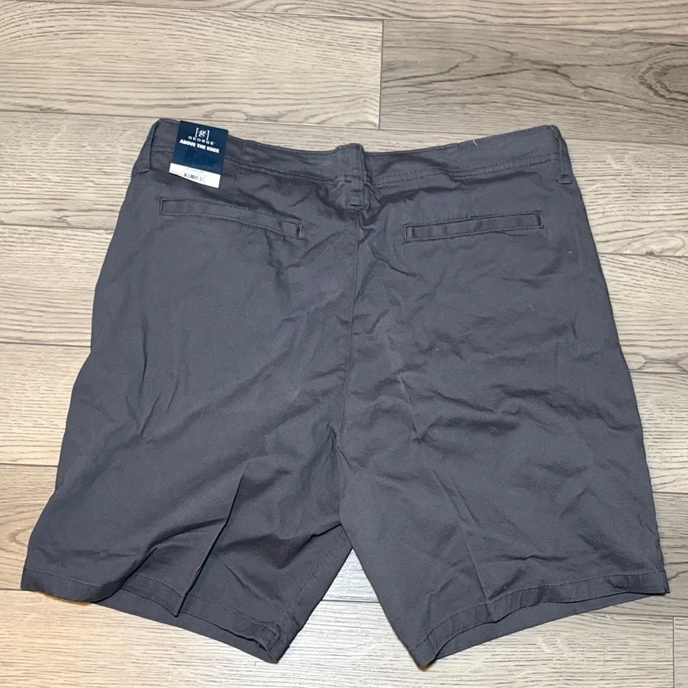 NEW! George Men's 40x9 Flat Front Shorts Above the Knee Gray